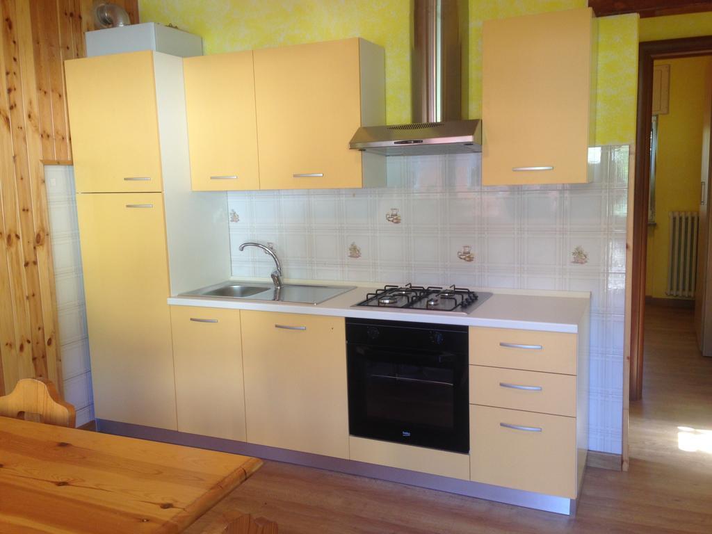 Maison Des Challant Challand Saint Victor Luaran gambar
