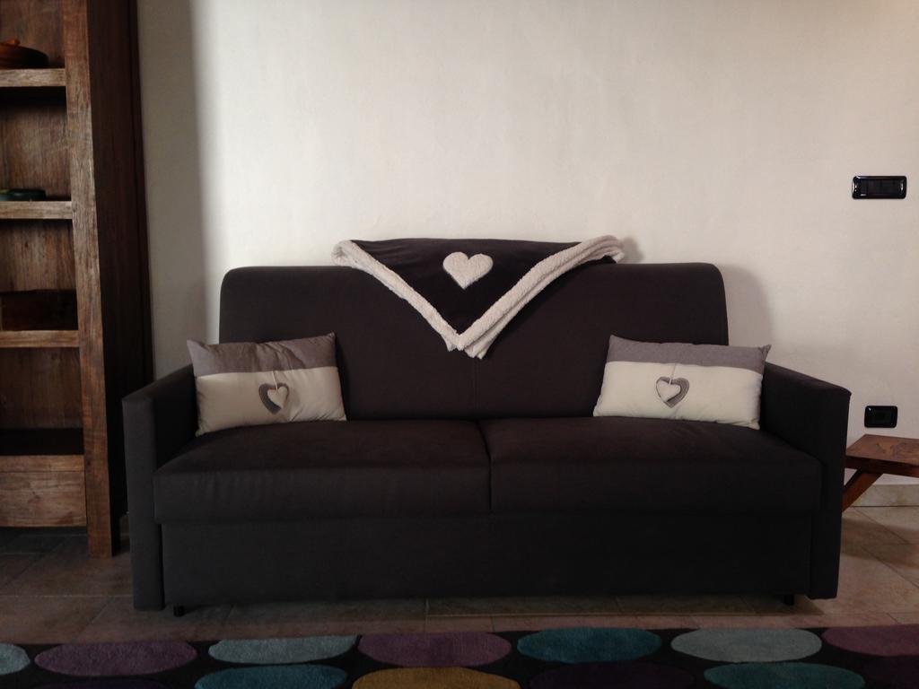 Maison Des Challant Challand Saint Victor Luaran gambar