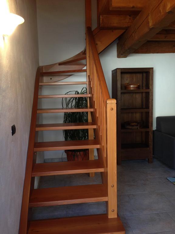 Maison Des Challant Challand Saint Victor Luaran gambar